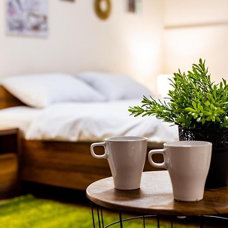 Romari Rynok Square 3 Apartment Lviv Luaran gambar