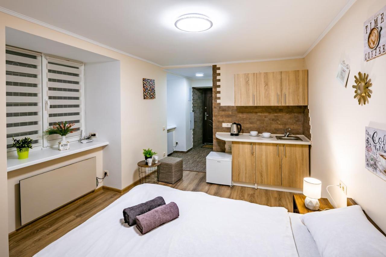 Romari Rynok Square 3 Apartment Lviv Luaran gambar