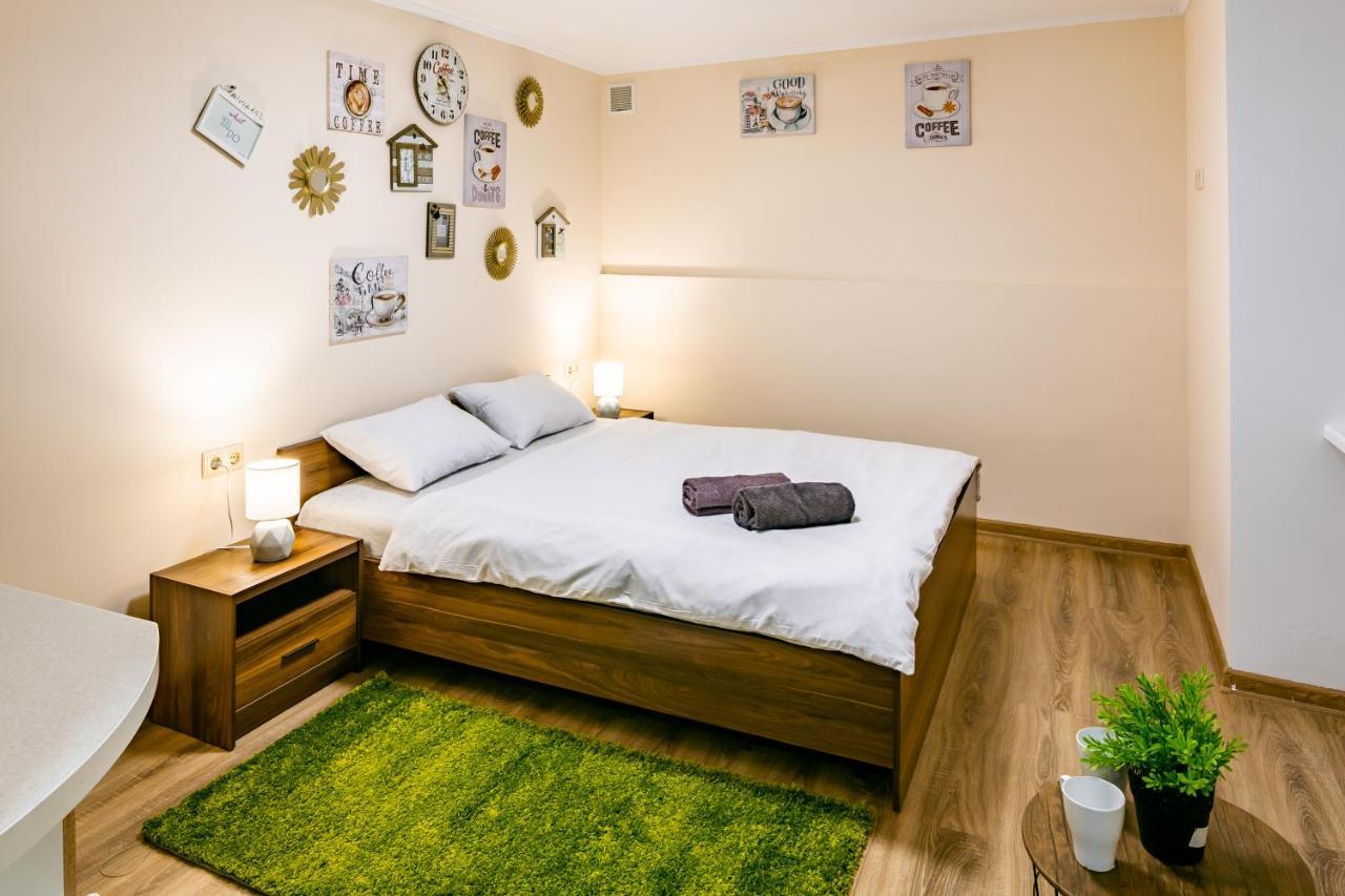 Romari Rynok Square 3 Apartment Lviv Luaran gambar